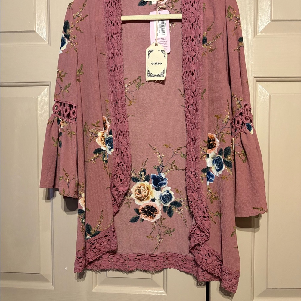 Entro Pink Floral Kimono with Lace Detail